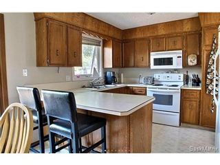 Photo 5: 131 WILLISTON Drive in Regina: Normanview West Single Family Dwelling for sale (Regina Area 02)  : MLS®# 480164