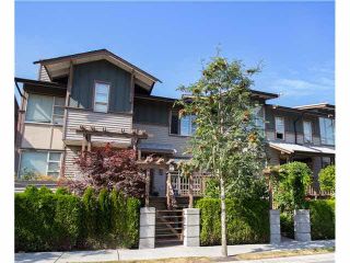 Photo 1: 1198 VILLAGE GREEN Way in Squamish: Downtown SQ Townhouse for sale in "Eaglewind" : MLS®# R2462696
