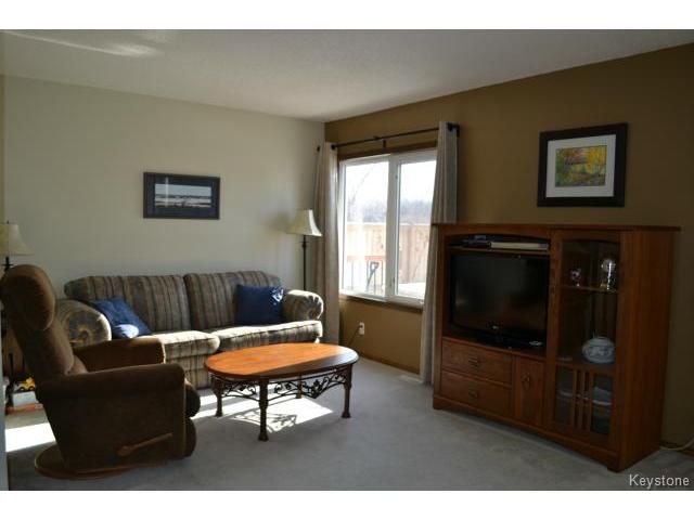Photo 3: Photos: 10 Carriage House Road in WINNIPEG: St Vital Residential for sale (South East Winnipeg)  : MLS®# 1504404