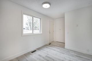 Photo 9: 55 Woodmont Green SW in Calgary: Woodbine Detached for sale : MLS®# A2047879