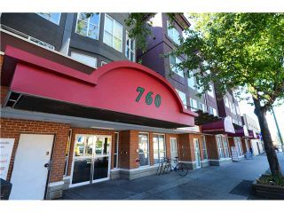 Photo 7: 212 760 KINGSWAY Avenue in Vancouver: Fraser VE Condo for sale (Vancouver East)  : MLS®# V1026432