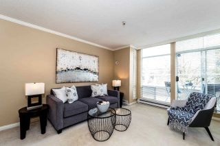 Photo 2: 409 2288 W 12TH Avenue in Vancouver: Kitsilano Condo for sale in "CONNAUGHT POINT" (Vancouver West)  : MLS®# R2256877