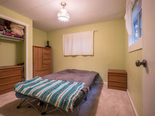 Photo 12: 5592 WAKEFIELD Road in Sechelt: Sechelt District Manufactured Home for sale (Sunshine Coast)  : MLS®# R2230720