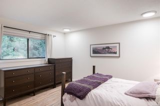 Photo 10: 776/778 Royal Oak Ave in Saanich: SE Broadmead Full Duplex for sale (Saanich East)  : MLS®# 963054