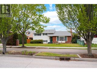 Photo 25: 1820 Abbott Street in Kelowna: House for sale : MLS®# 10313465