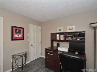 Photo 13: 104 Thetis Vale Cres in VICTORIA: VR Six Mile House for sale (View Royal)  : MLS®# 656097