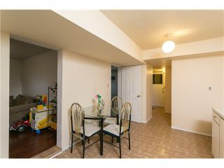 Photo 14: 553 DRAYCOTT ST in Coquitlam: Central Coquitlam House for sale : MLS®# V1036712
