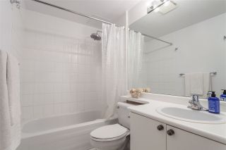 Photo 4: 405 233 ABBOTT Street in Vancouver: Downtown VW Condo for sale in "Abbott Place" (Vancouver West)  : MLS®# R2143670
