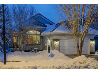 Photo 2: 100 EDGEVALLEY Way NW in CALGARY: Edgemont Residential Detached Single Family for sale (Calgary)  : MLS®# C3557342