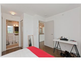 Photo 10: 501 161 W GEORGIA Street in Vancouver: Downtown VW Condo for sale in "COSMO" (Vancouver West)  : MLS®# V1018030