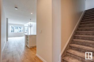 Photo 3: 3613 5A Avenue in Edmonton: Zone 53 House for sale : MLS®# E4371613