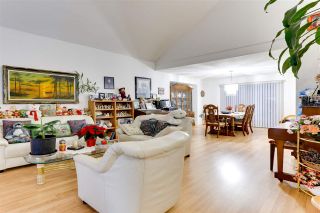Photo 3: 2927 MEADOWVISTA Place in Coquitlam: Westwood Plateau House for sale : MLS®# R2522432