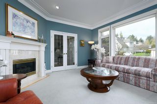 Photo 2: 809 Del Monte Lane in Saanich: SE Cordova Bay House for sale (Saanich East)  : MLS®# 869406
