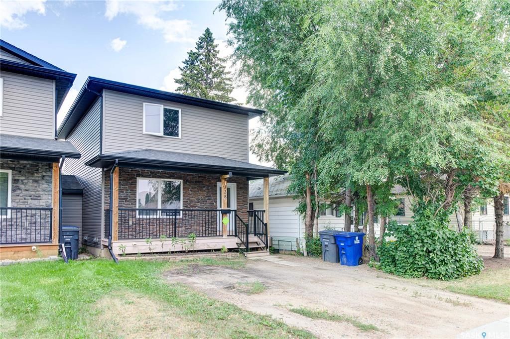 Main Photo: 338 W Avenue South in Saskatoon: Pleasant Hill Residential for sale : MLS®# SK906812
