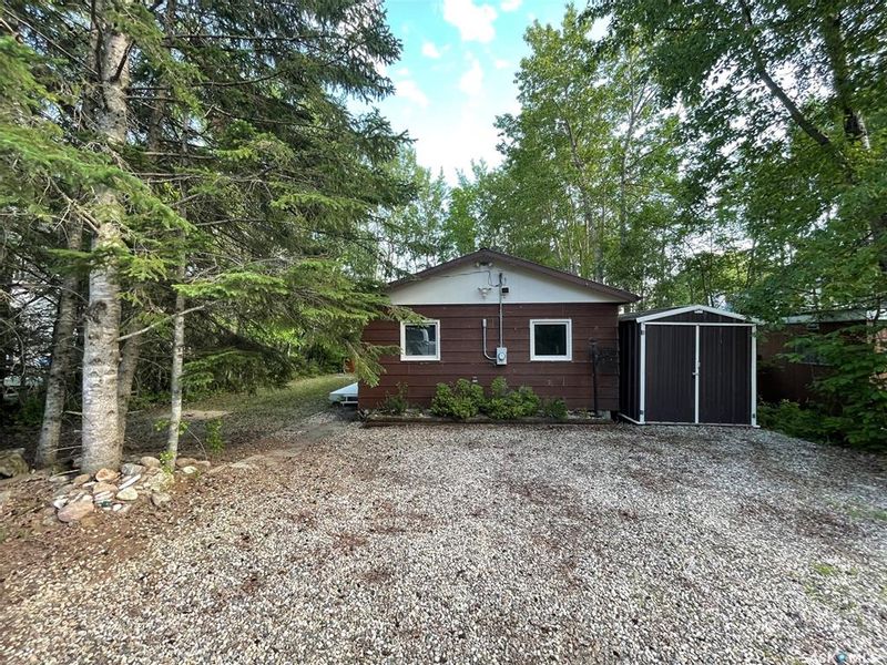 FEATURED LISTING: 505 Bear Road Marean Lake