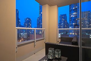 Photo 8: 509 822 SEYMOUR Street in Vancouver: Downtown VW Condo for sale in "L'ARIA" (Vancouver West)  : MLS®# V938460