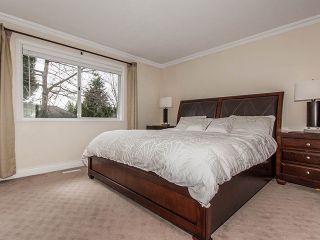 Photo 7: 1719 SUMMERHILL Place in Surrey: Crescent Bch Ocean Pk. House for sale (South Surrey White Rock)  : MLS®# F1307059