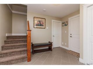 Photo 3: 947 Bray Ave in VICTORIA: La Langford Proper House for sale (Langford)  : MLS®# 690628