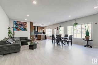 Photo 3: 17814 9A Avenue SW in Edmonton: Zone 56 House for sale : MLS®# E4379155