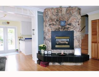 Photo 3: 21132 GLENWOOD Avenue in Maple_Ridge: Northwest Maple Ridge House for sale (Maple Ridge)  : MLS®# V766523