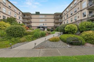 Photo 1: 203 280 S Dogwood St in Campbell River: CR Campbell River Central Condo for sale : MLS®# 913846