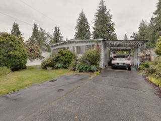 Photo 1: 240 1830 MAMQUAM Road in Squamish: Garibaldi Estates Manufactured Home for sale in "TIMBERTOWN MOBILE HOME PARK" : MLS®# R2890073