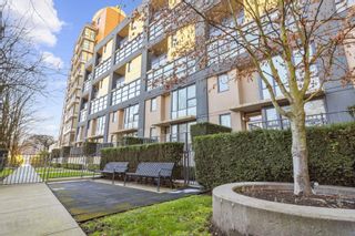 Photo 32: 602 29 SMITHE Mews in Vancouver: Yaletown Condo for sale in "Coopers Lookout" (Vancouver West)  : MLS®# R2724004