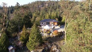 Photo 2: 10670 WOOD BAY HEIGHTS Road in Halfmoon Bay: Halfmn Bay Secret Cv Redroofs House for sale (Sunshine Coast)  : MLS®# R2800735