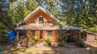 Photo 1: 4873 Pirates Rd in Pender Island: GI Pender Island House for sale (Gulf Islands)  : MLS®# 911213