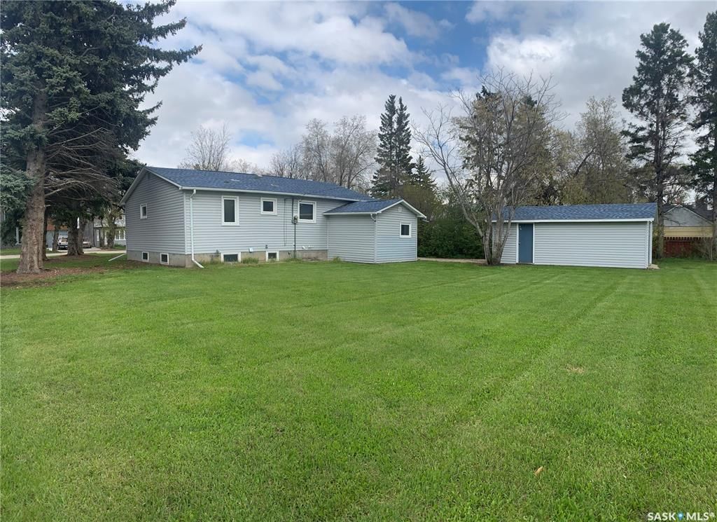 Photo 10: Photos: 311 5th Avenue East in Watrous: Residential for sale : MLS®# SK895395