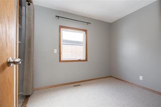 Photo 11: 1128 Fairfield Avenue in Winnipeg: House for sale : MLS®# 202304427