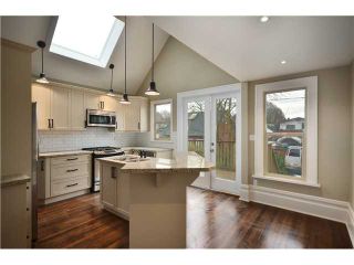 Photo 4: 612 Union Street, Vancouver, V6A 2B9 | Mount Pleasant VE House for sale