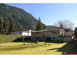 Photo 9: 489 NAISMITH Avenue: Harrison Hot Springs House for sale : MLS®# H1100358