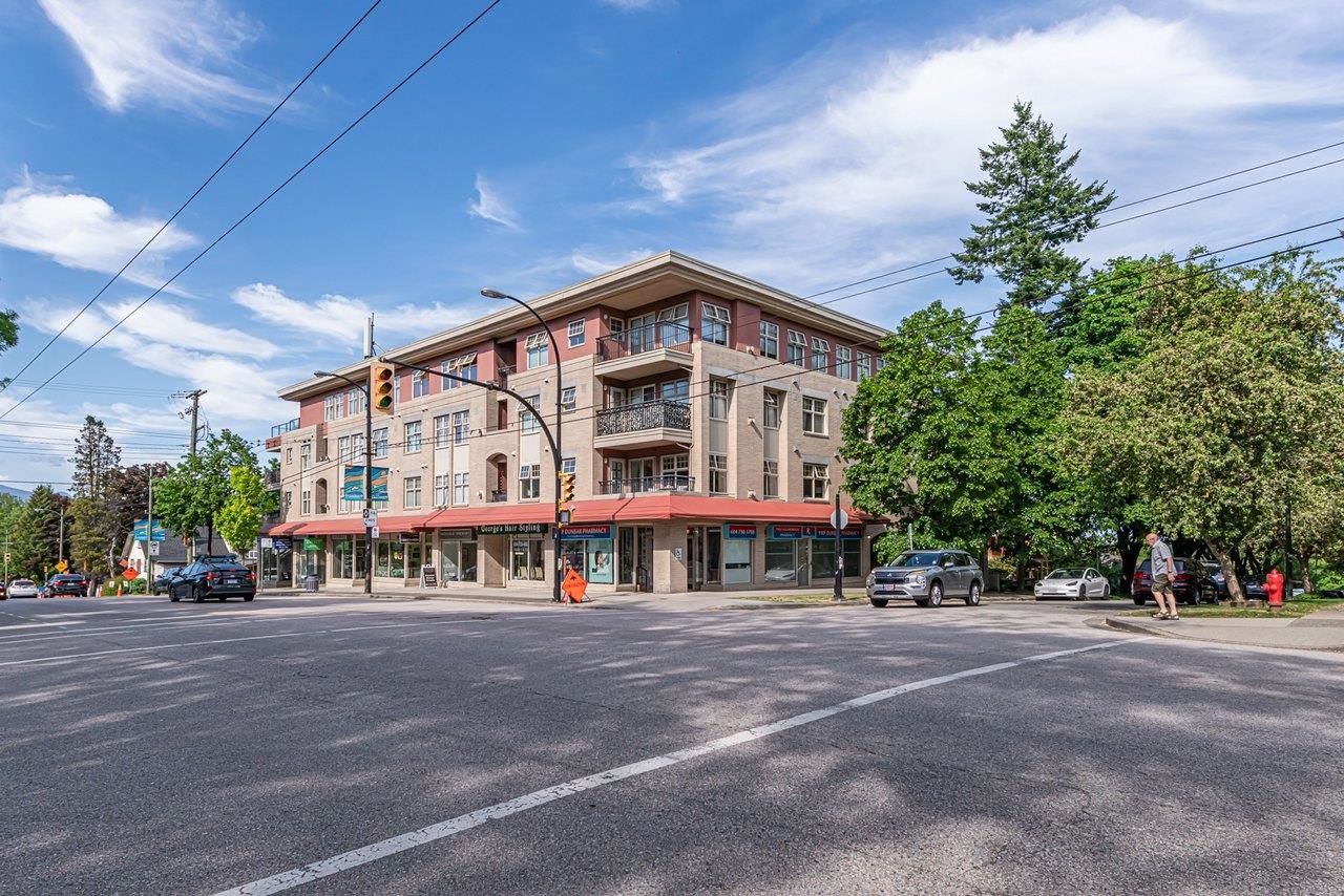 Main Photo: 406 3595 W 26TH Avenue in Vancouver: Dunbar Condo for sale (Vancouver West)  : MLS®# R2780095