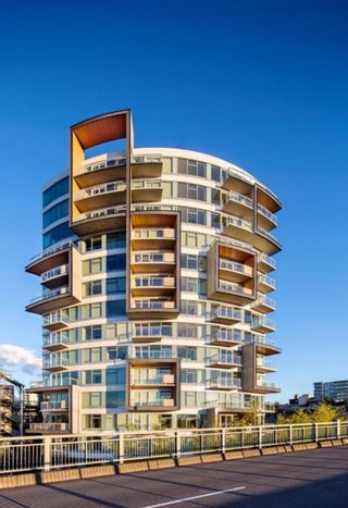 Photo 6: 703 1565 W 6TH Avenue in Vancouver: False Creek Condo for sale in "6th & Fir" (Vancouver West)  : MLS®# R2858243