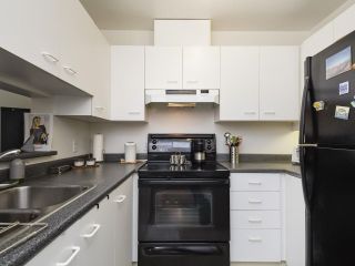 Photo 14: 203 2355 W BROADWAY in Vancouver: Kitsilano Condo for sale in "CONNAUGHT PARK PLACE" (Vancouver West)  : MLS®# R2361595