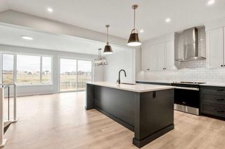 Photo 2: 33 Savoy Landing SE in Calgary: C-390 Detached for sale : MLS®# A2086114
