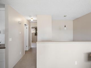 Photo 12: 408 60 Avenue NE in Calgary: Thorncliffe Semi Detached for sale : MLS®# A1190074