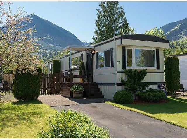 Main Photo: 32 46484 CHILLIWACK LAKE ROAD in : Chilliwack River Valley Manufactured Home for sale : MLS®# H1301844