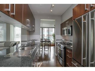 Photo 5: PH2 587 W 7TH Avenue in Vancouver: Fairview VW Condo for sale in "AFFINITI" (Vancouver West)  : MLS®# V1049007