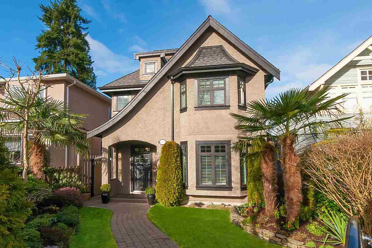 Main Photo: 4439 W 14TH Avenue in Vancouver: Point Grey House for sale (Vancouver West)  : MLS®# R2240548