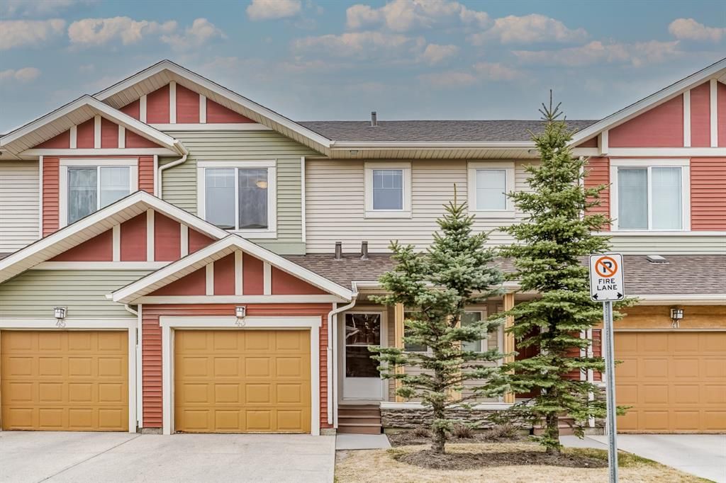 Main Photo: 43 Sage Hill Common NW in Calgary: Sage Hill Row/Townhouse for sale : MLS®# A1215496