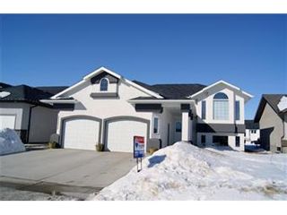 Photo 2: 304 Faldo Crescent: Warman Single Family Dwelling for sale (Saskatoon NW)  : MLS®# 392288