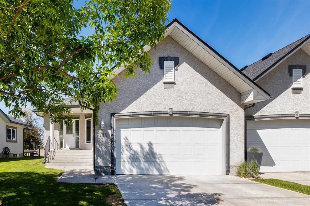 Main Photo: 196 Simcoe Place SW in Calgary: Signal Hill Semi Detached for sale : MLS®# A1234277