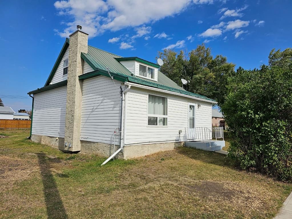 Main Photo: : Elnora Detached for sale : MLS®# A2079758