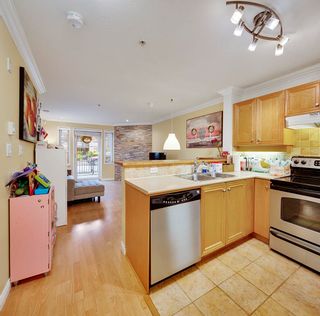 Photo 8: 106 2628 YEW Street in Vancouver: Kitsilano Condo for sale in "CONNAUGHT PLACE" (Vancouver West)  : MLS®# R2857997
