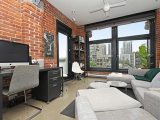 Photo 2: 401 53 W HASTINGS Street in Vancouver: Downtown VW Condo for sale in "Paris Block" (Vancouver West)  : MLS®# R2867489