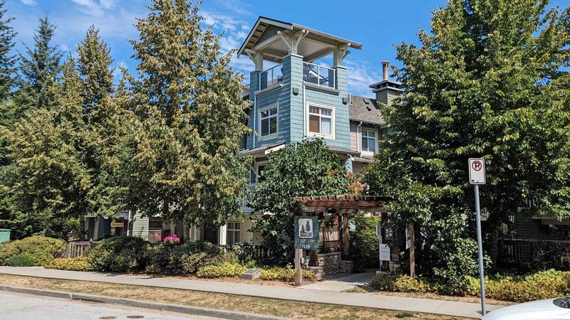FEATURED LISTING: 3 - 7428 SOUTHWYNDE Avenue Burnaby
