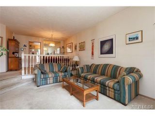 Photo 6: 596 Phelps Ave in VICTORIA: La Thetis Heights Half Duplex for sale (Langford)  : MLS®# 731694