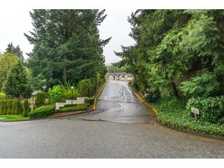 Photo 2: 2 2803 MARBLE HILL Drive in Abbotsford: Abbotsford East Townhouse for sale in "Marble Hill Place" : MLS®# R2161582